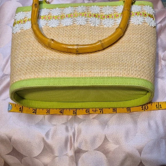 Lilly Pulitzer Green and Cream Straw Tote with Bamboo Handles - Picture 10 of 13